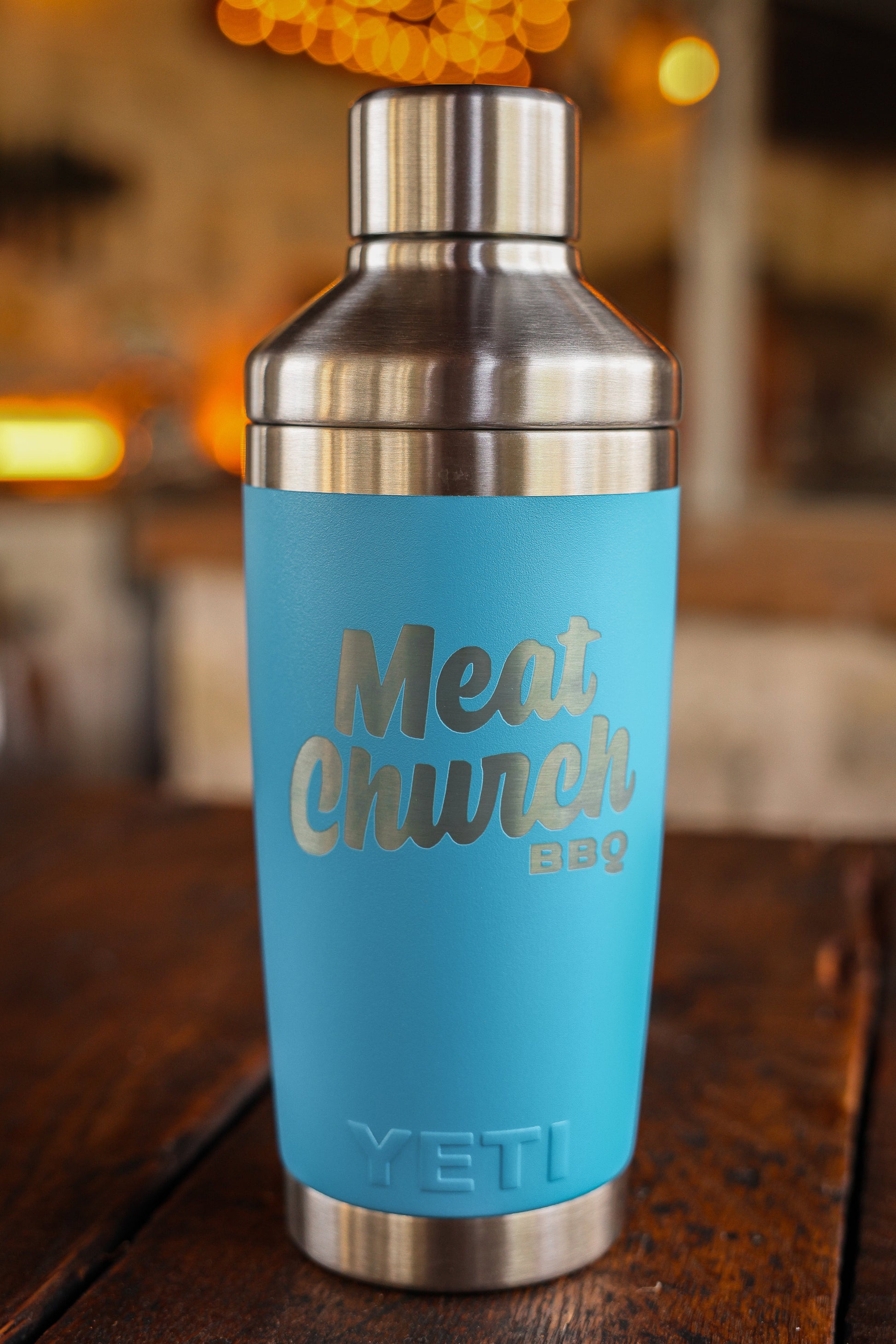 yeti-20-oz-cocktail-shaker-a8 222A9473_a70cb363-0ef2-497c-81fa-a85d28abe424.jpg